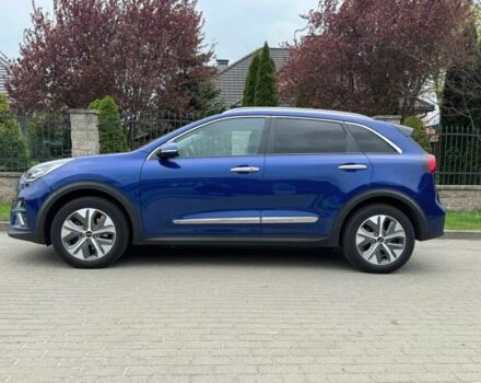 Синій Кіа Niro, об'ємом двигуна 0 л та пробігом 56 тис. км за 16000 $, фото 3 на Automoto.ua