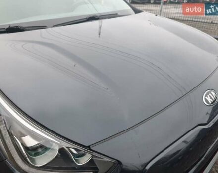Синій Кіа Niro, об'ємом двигуна 0 л та пробігом 150 тис. км за 18000 $, фото 17 на Automoto.ua