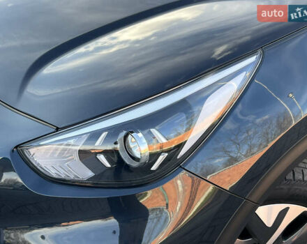 Синий Киа Niro, объемом двигателя 0 л и пробегом 92 тыс. км за 18799 $, фото 6 на Automoto.ua