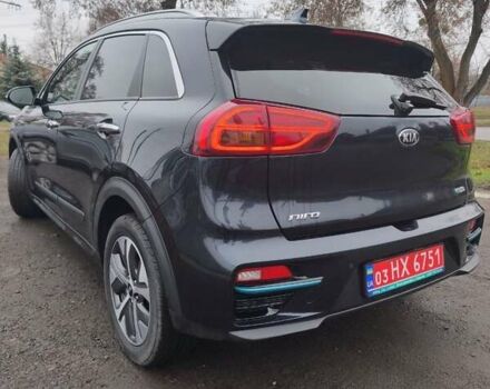 Синій Кіа Niro, об'ємом двигуна 0 л та пробігом 150 тис. км за 18000 $, фото 7 на Automoto.ua