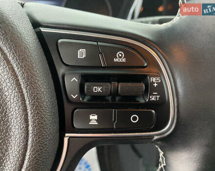 Синій Кіа Niro, об'ємом двигуна 0 л та пробігом 101 тис. км за 20950 $, фото 14 на Automoto.ua