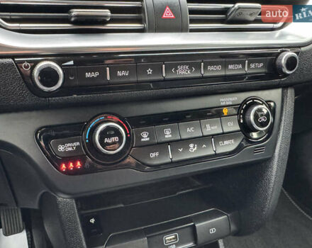 Синий Киа Niro, объемом двигателя 0 л и пробегом 156 тыс. км за 18800 $, фото 47 на Automoto.ua