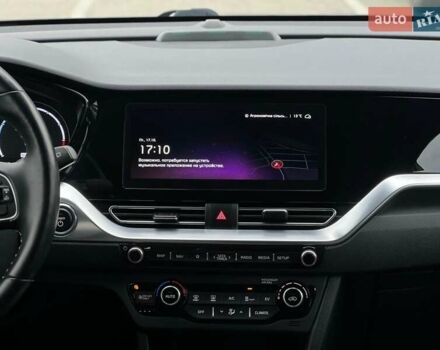 Синій Кіа Niro, об'ємом двигуна 0 л та пробігом 156 тис. км за 19300 $, фото 12 на Automoto.ua