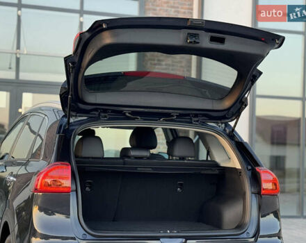 Синий Киа Niro, объемом двигателя 0 л и пробегом 130 тыс. км за 18900 $, фото 55 на Automoto.ua