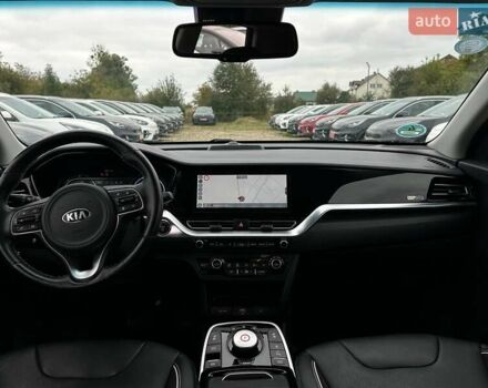 Синий Киа Niro, объемом двигателя 0 л и пробегом 117 тыс. км за 19900 $, фото 74 на Automoto.ua