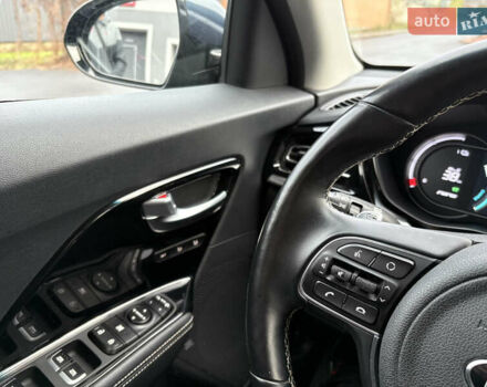 Синий Киа Niro, объемом двигателя 0 л и пробегом 101 тыс. км за 19900 $, фото 50 на Automoto.ua