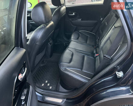 Синій Кіа Niro, об'ємом двигуна 0 л та пробігом 86 тис. км за 22200 $, фото 13 на Automoto.ua