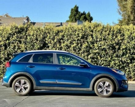 Синій Кіа Niro, об'ємом двигуна 1.6 л та пробігом 37 тис. км за 10100 $, фото 3 на Automoto.ua