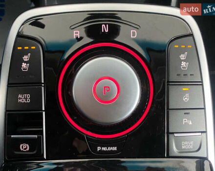 Синій Кіа Niro, об'ємом двигуна 0 л та пробігом 101 тис. км за 20950 $, фото 25 на Automoto.ua