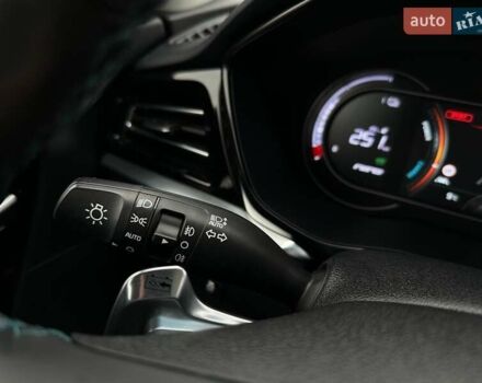 Киа Niro 2020 в Львове на Automoto.ua Синий Киа Niro, объемом двигателя 0 л и пробегом 32 тыс. км за 23900 $, фото 45 на Automoto.ua