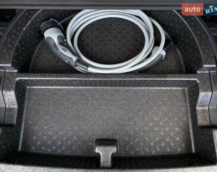 Киа Niro 2020 в Львове на Automoto.ua Синий Киа Niro, объемом двигателя 0 л и пробегом 75 тыс. км за 22900 $, фото 61 на Automoto.ua