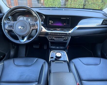 Синий Киа Niro, объемом двигателя 0 л и пробегом 112 тыс. км за 495 $, фото 15 на Automoto.ua