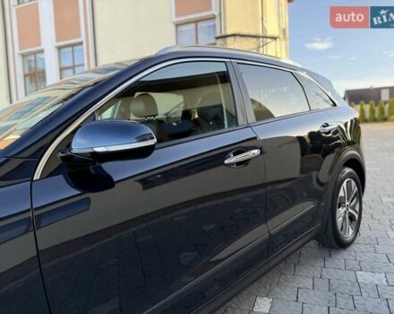 Синий Киа Niro, объемом двигателя 0 л и пробегом 78 тыс. км за 20950 $, фото 30 на Automoto.ua