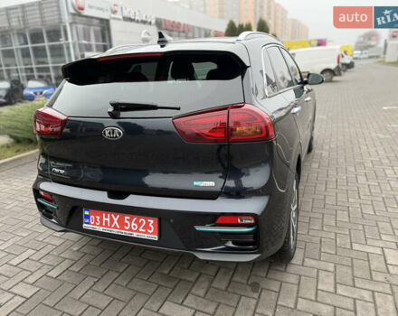 Синій Кіа Niro, об'ємом двигуна 0 л та пробігом 158 тис. км за 18600 $, фото 12 на Automoto.ua