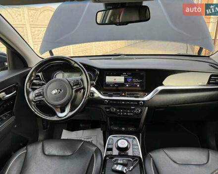 Синий Киа Niro, объемом двигателя 0 л и пробегом 156 тыс. км за 18900 $, фото 55 на Automoto.ua