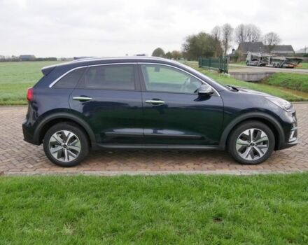 Синий Киа Niro, объемом двигателя 0 л и пробегом 71 тыс. км за 19796 $, фото 4 на Automoto.ua