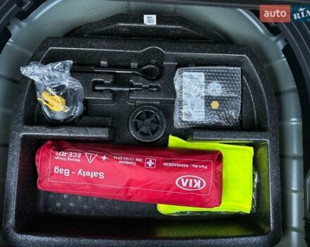 Синий Киа Niro, объемом двигателя 0 л и пробегом 58 тыс. км за 22900 $, фото 71 на Automoto.ua