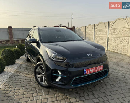 Синий Киа Niro, объемом двигателя 0 л и пробегом 156 тыс. км за 18900 $, фото 2 на Automoto.ua