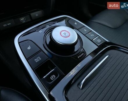 Синій Кіа Niro, об'ємом двигуна 0 л та пробігом 75 тис. км за 23900 $, фото 49 на Automoto.ua