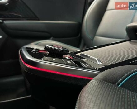 Синій Кіа Niro, об'ємом двигуна 0 л та пробігом 32 тис. км за 23900 $, фото 14 на Automoto.ua