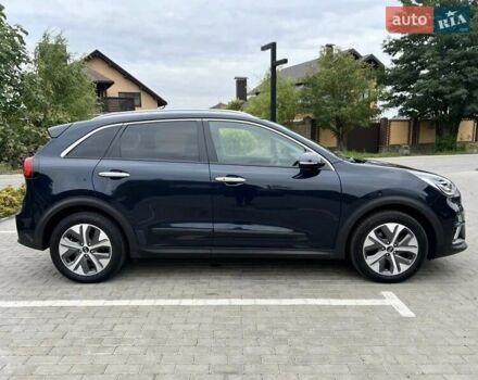 Синій Кіа Niro, об'ємом двигуна 0 л та пробігом 156 тис. км за 19300 $, фото 2 на Automoto.ua
