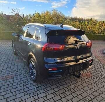 Киа Niro 2020 в Луцке на Automoto.ua Синий Киа Niro, объемом двигателя 0 л и пробегом 148 тыс. км за 16500 $, фото 1 на Automoto.ua