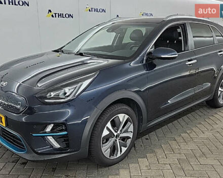 Киа Niro 2020 в Черкассах на Automoto.ua Синий Киа Niro, объемом двигателя 0 л и пробегом 137 тыс. км за 19190 $, фото 1 на Automoto.ua