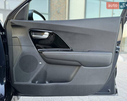 Синий Киа Niro, объемом двигателя 0 л и пробегом 130 тыс. км за 18900 $, фото 61 на Automoto.ua