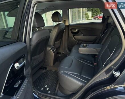 Синий Киа Niro, объемом двигателя 0 л и пробегом 90 тыс. км за 20800 $, фото 59 на Automoto.ua