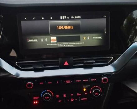 Синій Кіа Niro, об'ємом двигуна 0 л та пробігом 105 тис. км за 21193 $, фото 29 на Automoto.ua