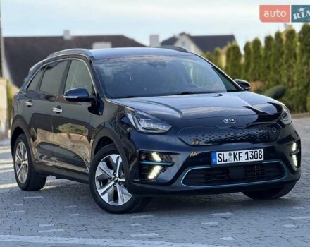 Синий Киа Niro, объемом двигателя 0 л и пробегом 78 тыс. км за 20950 $, фото 2 на Automoto.ua