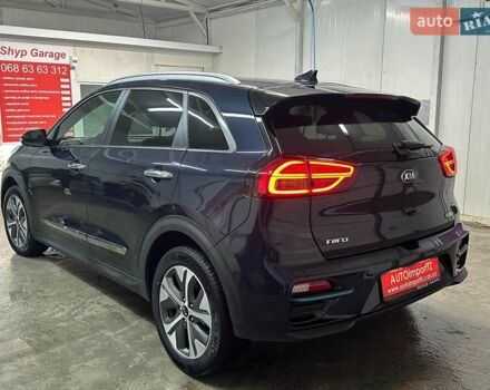 Киа Niro 2020 в Львове на Automoto.ua Синий Киа Niro, объемом двигателя 0 л и пробегом 32 тыс. км за 23900 $, фото 23 на Automoto.ua
