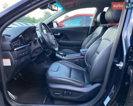 Синій Кіа Niro, об'ємом двигуна 0 л та пробігом 76 тис. км за 22900 $, фото 39 на Automoto.ua
