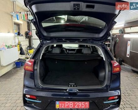 Синій Кіа Niro, об'ємом двигуна 0 л та пробігом 144 тис. км за 18799 $, фото 57 на Automoto.ua