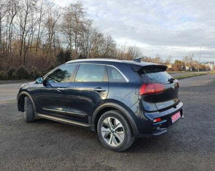 Синий Киа Niro, объемом двигателя 0 л и пробегом 108 тыс. км за 19900 $, фото 1 на Automoto.ua