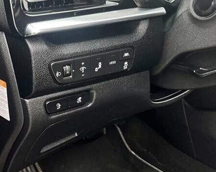 Синій Кіа Niro, об'ємом двигуна 0 л та пробігом 135 тис. км за 18750 $, фото 15 на Automoto.ua