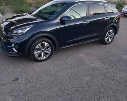 Синій Кіа Niro, об'ємом двигуна 0 л та пробігом 105 тис. км за 21193 $, фото 10 на Automoto.ua
