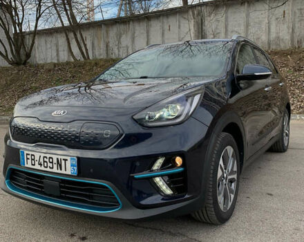 Синий Киа Niro, объемом двигателя 0 л и пробегом 104 тыс. км за 19150 $, фото 1 на Automoto.ua