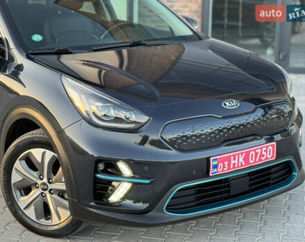 Синий Киа Niro, объемом двигателя 0 л и пробегом 130 тыс. км за 18900 $, фото 7 на Automoto.ua