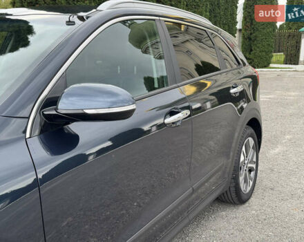 Синий Киа Niro, объемом двигателя 0 л и пробегом 156 тыс. км за 18800 $, фото 11 на Automoto.ua