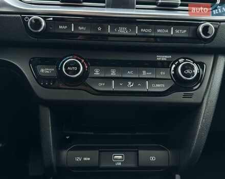 Синий Киа Niro, объемом двигателя 0 л и пробегом 117 тыс. км за 19900 $, фото 60 на Automoto.ua