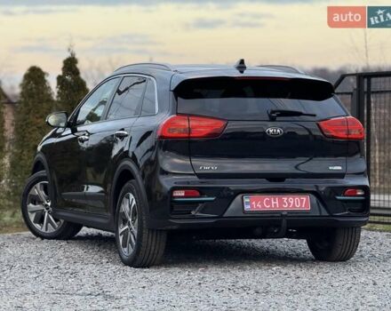 Синій Кіа Niro, об'ємом двигуна 0 л та пробігом 81 тис. км за 19350 $, фото 27 на Automoto.ua