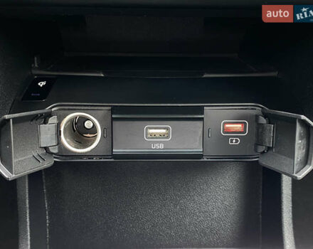 Синий Киа Niro, объемом двигателя 0 л и пробегом 119 тыс. км за 21800 $, фото 66 на Automoto.ua