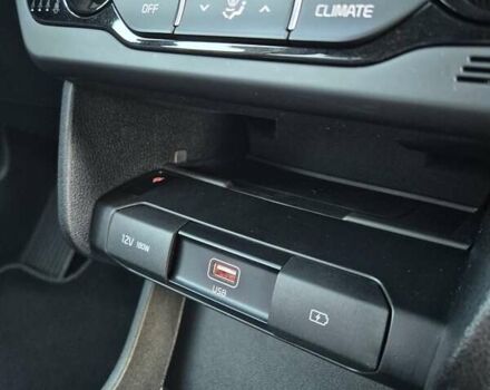 Синий Киа Niro, объемом двигателя 0 л и пробегом 143 тыс. км за 18999 $, фото 36 на Automoto.ua
