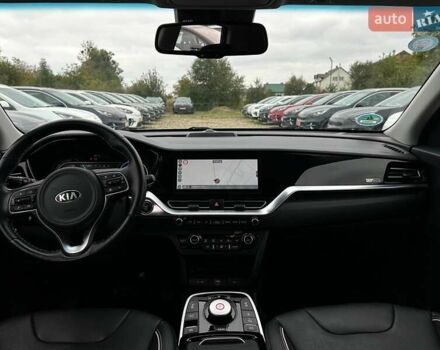 Синий Киа Niro, объемом двигателя 0 л и пробегом 117 тыс. км за 19900 $, фото 43 на Automoto.ua