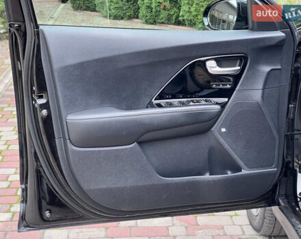 Синій Кіа Niro, об'ємом двигуна 0 л та пробігом 107 тис. км за 19200 $, фото 18 на Automoto.ua