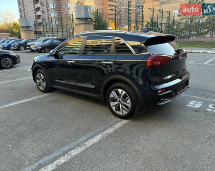 Киа Niro 2020 в Киеве на Automoto.ua Синий Киа Niro, объемом двигателя 0 л и пробегом 131 тыс. км за 17999 $, фото 11 на Automoto.ua