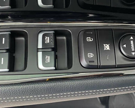 Синій Кіа Niro, об'ємом двигуна 0 л та пробігом 101 тис. км за 20950 $, фото 9 на Automoto.ua