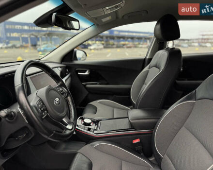 Синій Кіа Niro, об'ємом двигуна 0 л та пробігом 133 тис. км за 18900 $, фото 29 на Automoto.ua