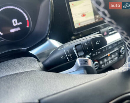 Синій Кіа Niro, об'ємом двигуна 0 л та пробігом 112 тис. км за 19500 $, фото 64 на Automoto.ua